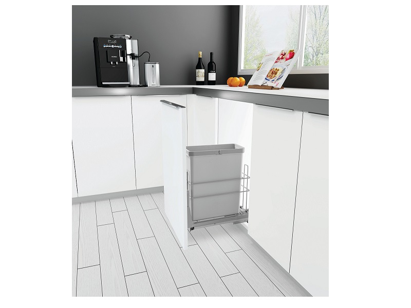 Zafacón sencillo gris que sale con la puerta 30 QT cierre lento montaje bajo marca IMEX - 307027