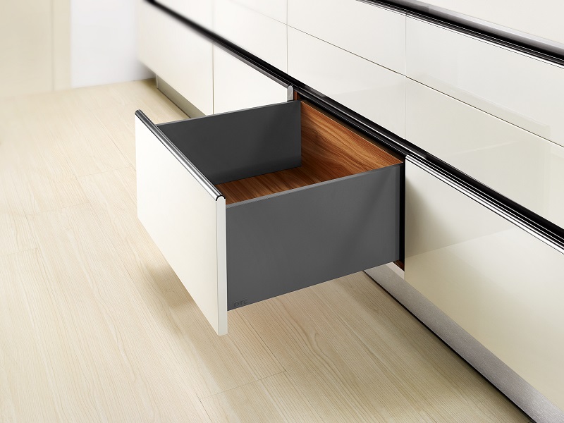 Corredera DTC metal box full extension push 18 in color gris antracita, 6.77 in alto - HT434504A11G