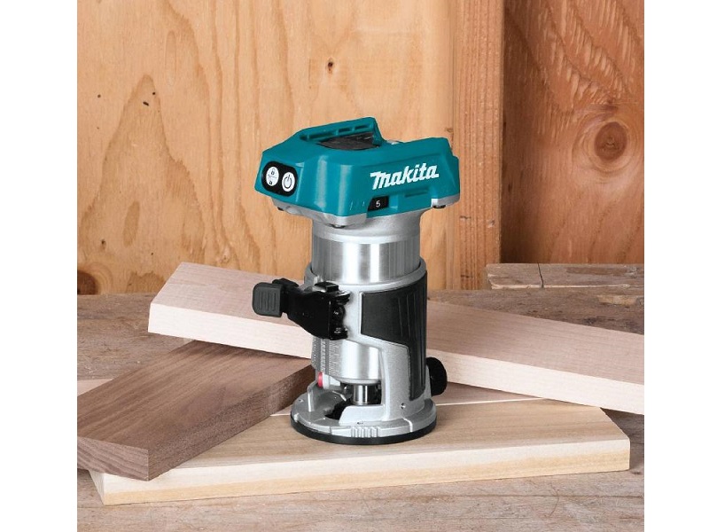 Router Inalámbrico Compact LXT® Litio?Ion de 18V sin Escobillas, Batería y Cargador Óptimo Rápido LXT® Litio?Ion de 18V (4.0Ah) Makita - BL1840BDC2+XTR01Z